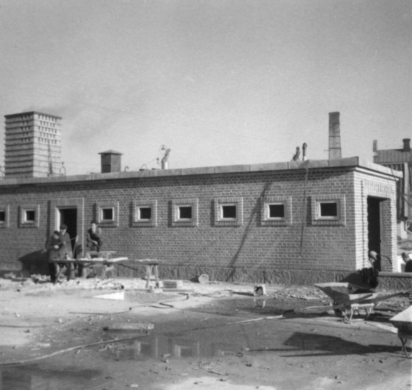 Det nyuppförda reningsverket vid Talavid år 1940. Arkitekt Göran Pauli. Byggnaden revs i november 2012. Foto Tekniska kontoret Jönköpings kommun